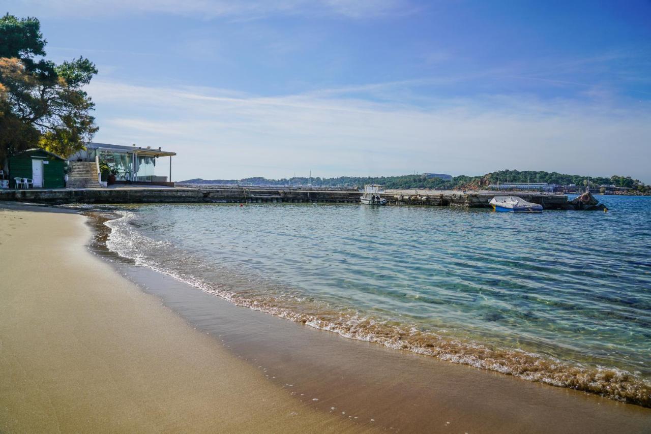 Vouliagmeni Stylish Homes By Blupine Афины Экстерьер фото